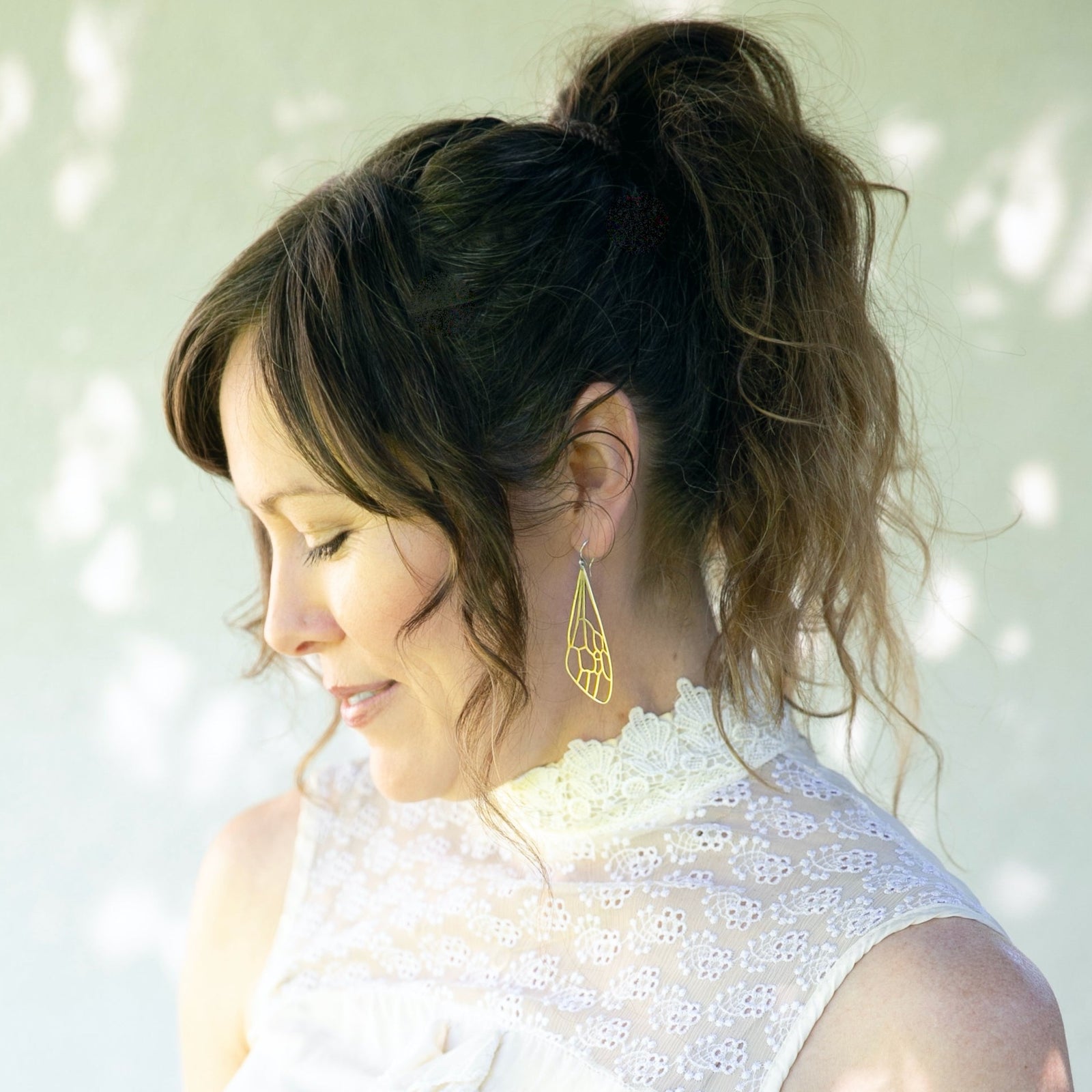 Gold Honeybee Wings Dangle Earrings - Dragonfly insect Jewelry- (286B)