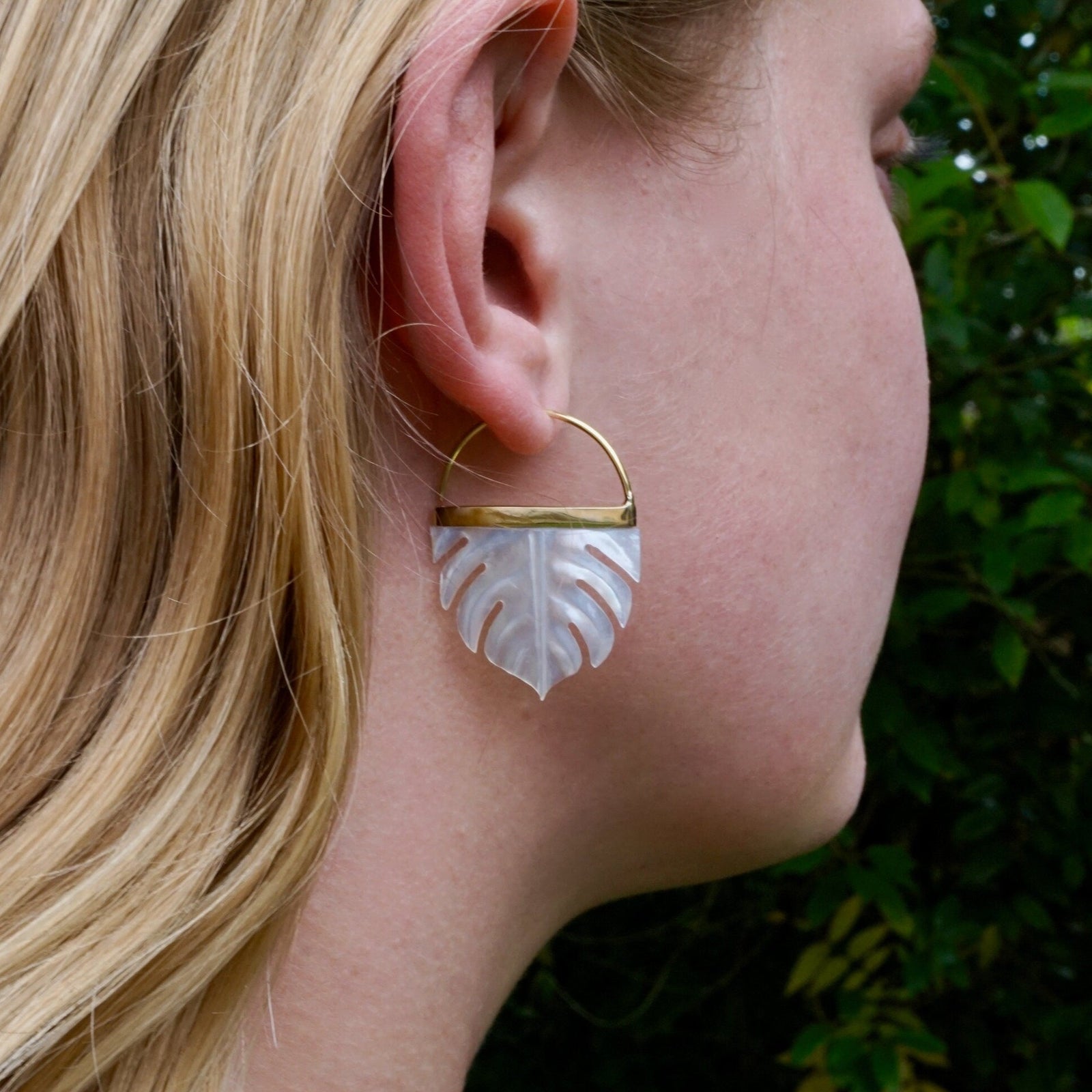 Tropical leaf Earrings in mother of pearl with gold-tone bezel (b254)