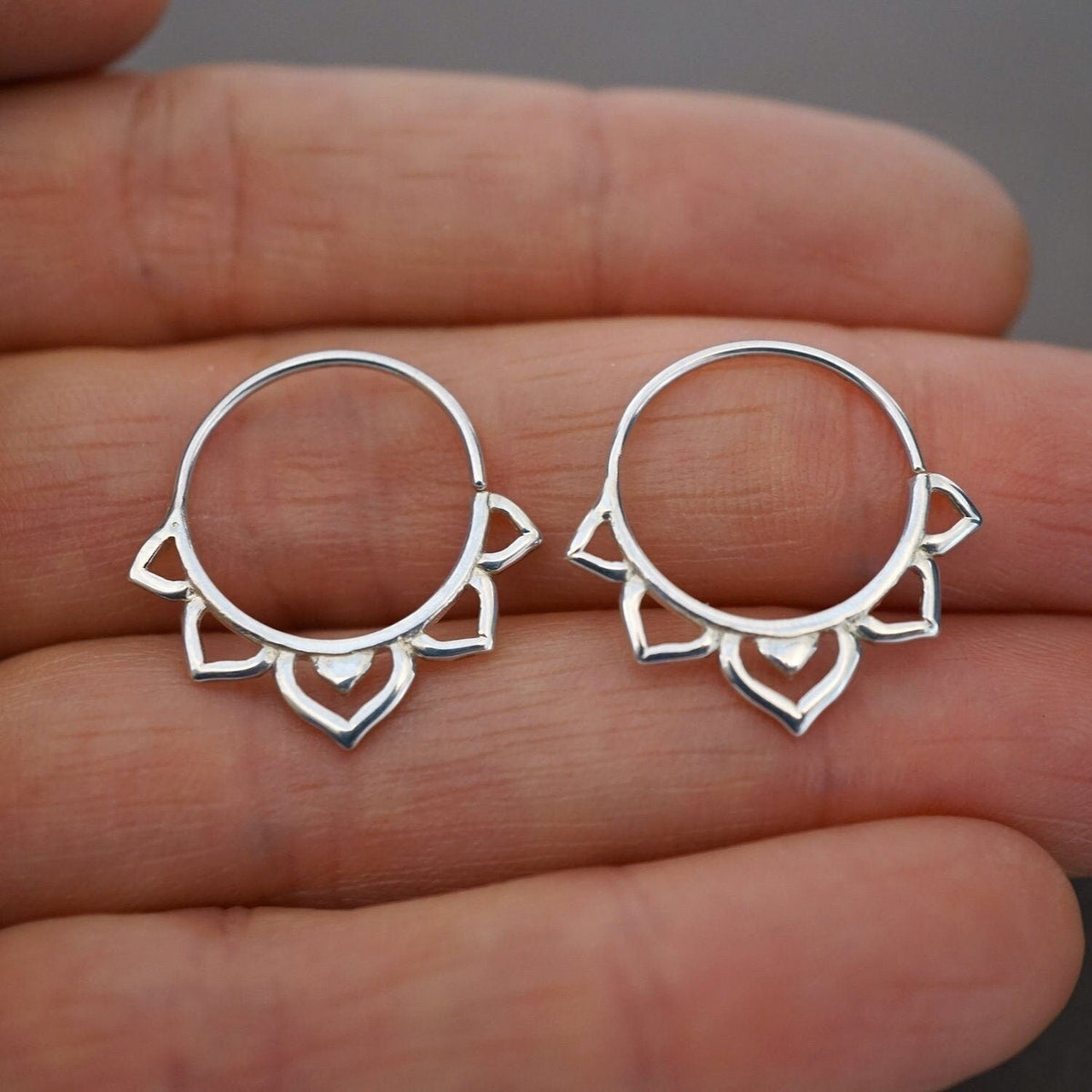 Star Flower Earrings - Solid Sterling Silver Hoops - Sleeper hoops - 14mm - One Pair - (296S)