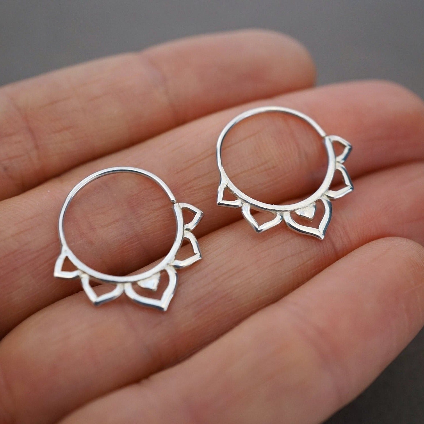 Star Flower Earrings - Solid Sterling Silver Hoops - Sleeper hoops - 14mm - One Pair - (296S)