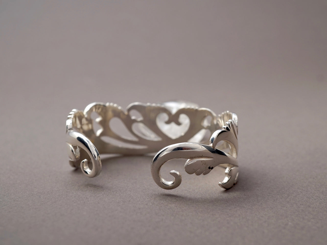 Sterling Silver Anthurium Flower Cuff Bracelet – Aleishla Jewelry