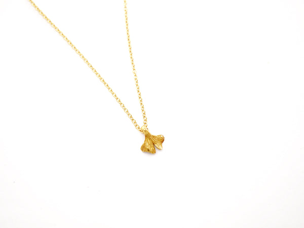 14k Yellow Ginko Leaf Necklace | The Little Jewel