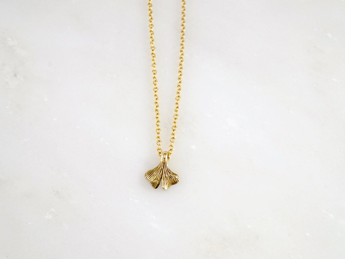 Ginko Necklace Gold - Leaf pendant (B230)