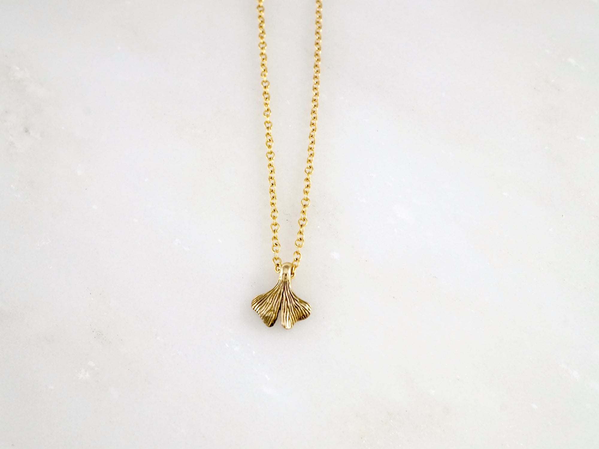 Ginkgo Necklace - Leaf pendant - Gold Filled delicate chain (B230)