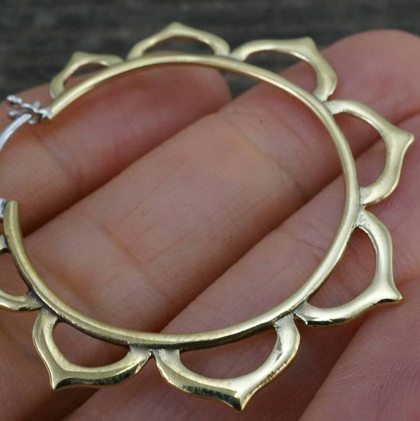 Medium Lotus Hoop Earrings Brass (082B)