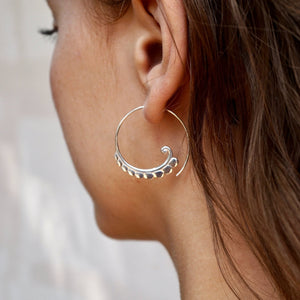 Spiral Earrings Solid Sterling Silver - Minimalist Scalloped Hoop Threader Earrings Medium (104S)