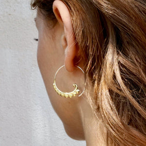 Spiral Earrings Gold - Minimalist Hoop Threader Earrings Medium (104B)