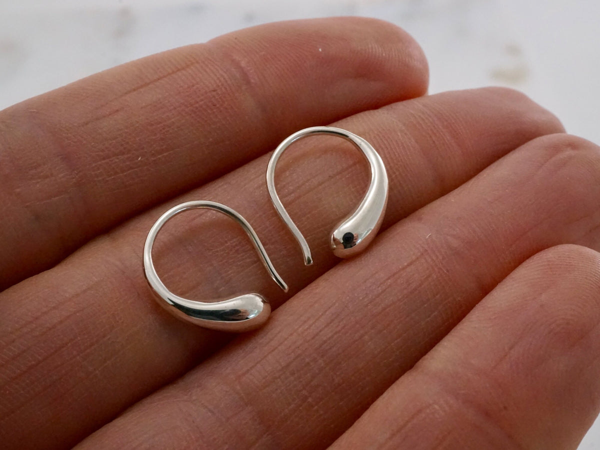 Minimalist Raindrop Hoops - Huggie Earrings Solid Sterling Silver (290)